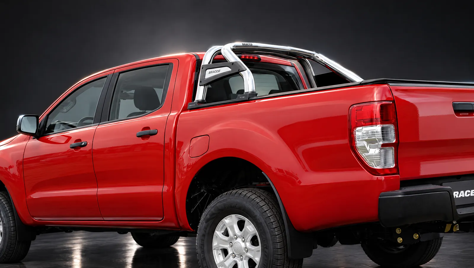 Ford Ranger roja con jaula Bracco EVO